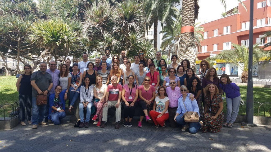 Foto de grupo del reciente curso celebrado en Las Palmas de G. C con el Dr. Vicente Simón como docente.